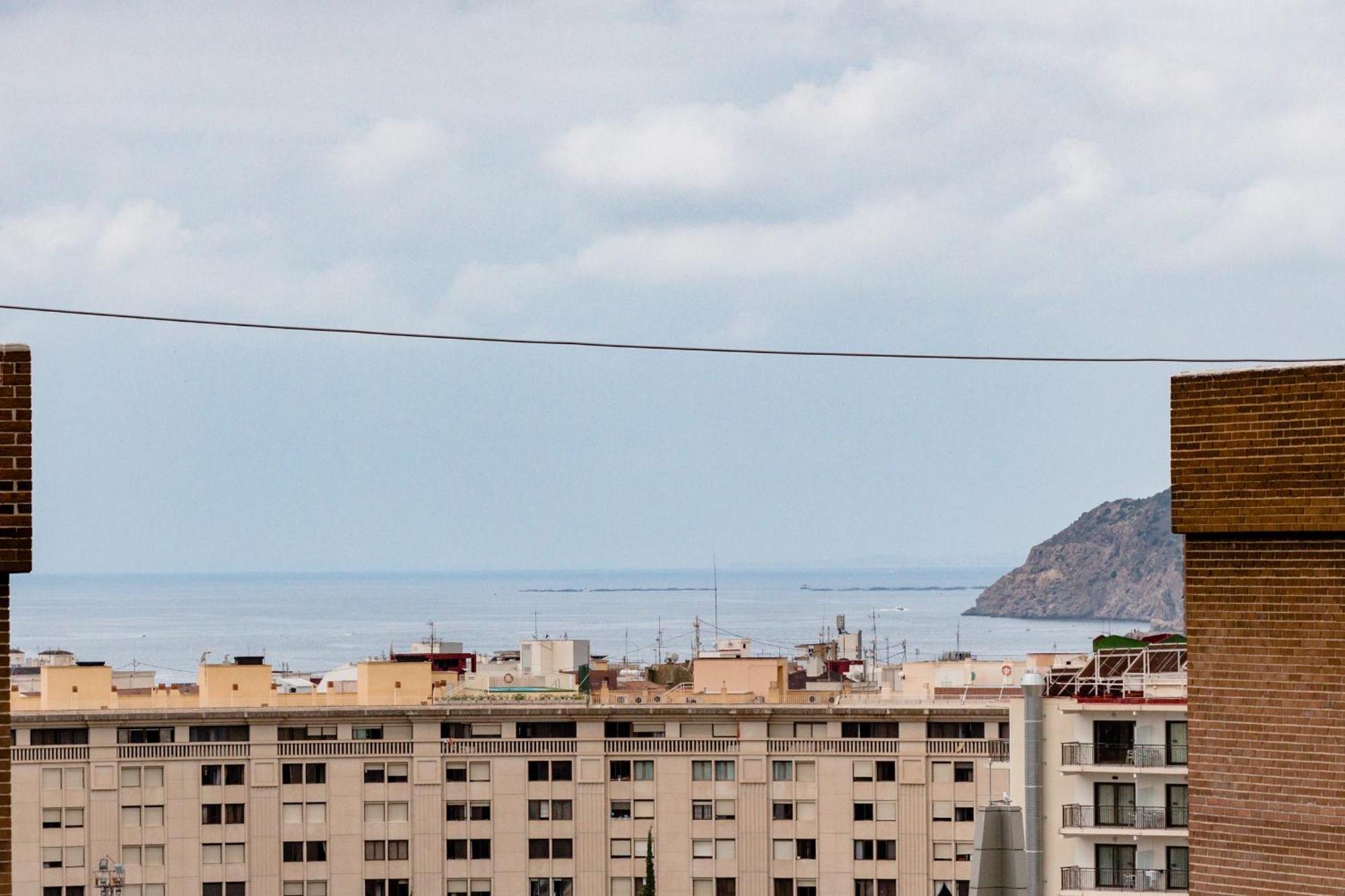 Great Panoramic View Studio Apartment เบนิดอร์ม ภายนอก รูปภาพ